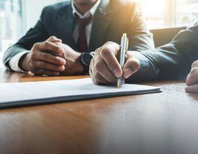 Here's Why Bird Construction (TSE:BDT) Deserves Your Attention