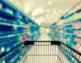 Altria Announces Dividend Increase Amidst Market Fluctuations