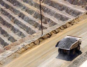 Can Kinross Sustain Its 2024 Production Goal with Costs on the Rise?