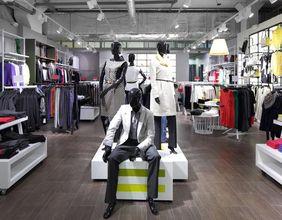UK Retailers Warn of Looming Challenges from Rising Costs and Tax Burden