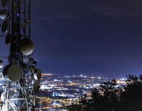 Why These Canadian Telecom Leaders Remain Central to the Digital Economy