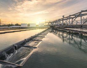 Is American Water Works Facing Pressure Despite Its NYSE and S&P 500 Presence?
