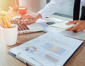Why Marshalls (LON:MSLH) Faces Scrutiny in the FTSE Small Cap Landscape