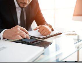 Legal & General Group Plc (LON:LGEN) Insider Purchases Shares Amid Market Performance