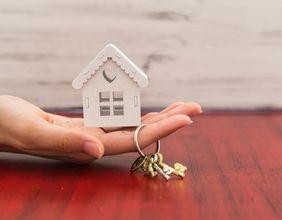 Sirius Real Estate (LON:SRE) A Closer Look at Recent Performance