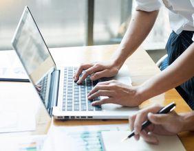 Is This Leading Insurance Stock Gaining Market Strength?