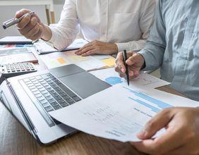 How Are Institutional Investors Reacting to Enpro Inc.'s Stock Performance?