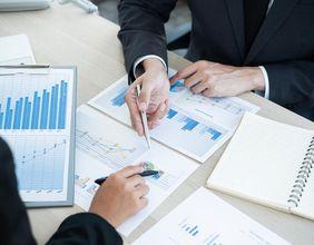 Vail Resorts' (NYSE:MTN) Debt Analyzing Financial Risks and Management Strategies