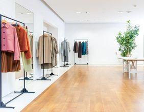 Why Gildan Activewear (TSX:GIL) Is Back In Market Focus?