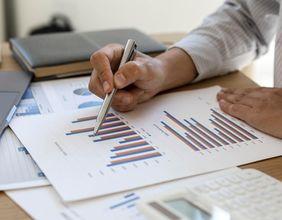 Goeasy Faces Market Pressure As TSX Composite Index Focus Shifts