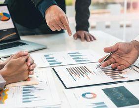 FTSE News: Hilton Food Group (LON:HFG) Moves Above 200-Day Average in Consumer Defensive Sector