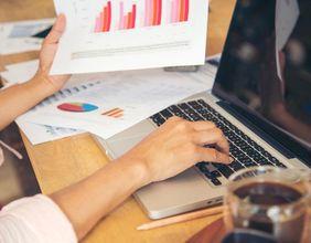 Has Aberforth Smaller Companies Trust (LON:ASL) Dropped Below Key Moving Average?