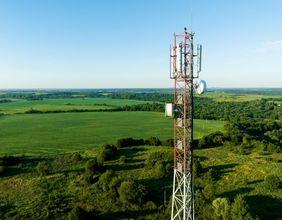 Could Cogeco’s Market Performance Signal Trouble Ahead?