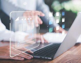 Computacenter (LON:CCC) Sees Marginal Decline of 0.9% Amid Reduced Trading Volume