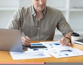 Axon Enterprise Faces New Low: What It Means for FTSE 100 Index Future