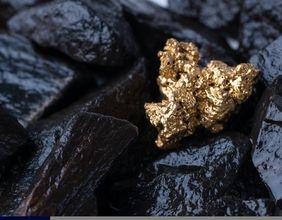 FTSE 100: Anglo American Holds Output Amid Portfolio Shift?
