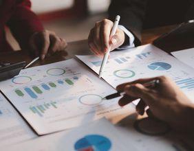 A Closer Look at Colgate-Palmolive's (NYSE:CL) Steady Yet Stagnant Returns