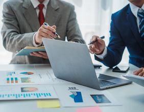 How Does HireQuest Maintain Its Dividend Yield in Market Transitions?