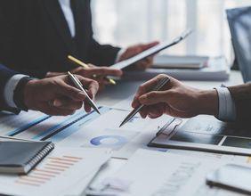 Hartford Financial (NYSE:HIG) Sustained Earnings Growth and Strategic Margins