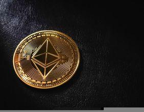 Bitcoin Faces Key Support Level Amid Market Uncertainty