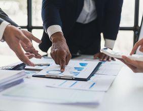 Why Are Institutional Investors Adjusting Their Holdings in AutoZone (NYSE:AZO)?