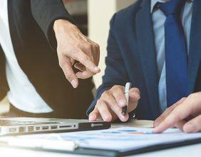 Is Regional Management Mirroring Broader Activity in NYSE Composite and IndexNasdaq IXIC?