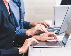 Which ASX Index Players Are Gaining Ground in the Microcap Sector?