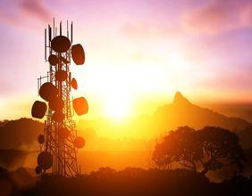 Is Hydro One (TSX:H) On The Move In The TSX Utilities Sector?