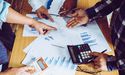  Canadians Hoard Record High Cash Of C$ 170 Bn Amid COVID: CIBC 