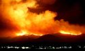  Bushfires hit Perth suburbs, putting lives and homes at risk 