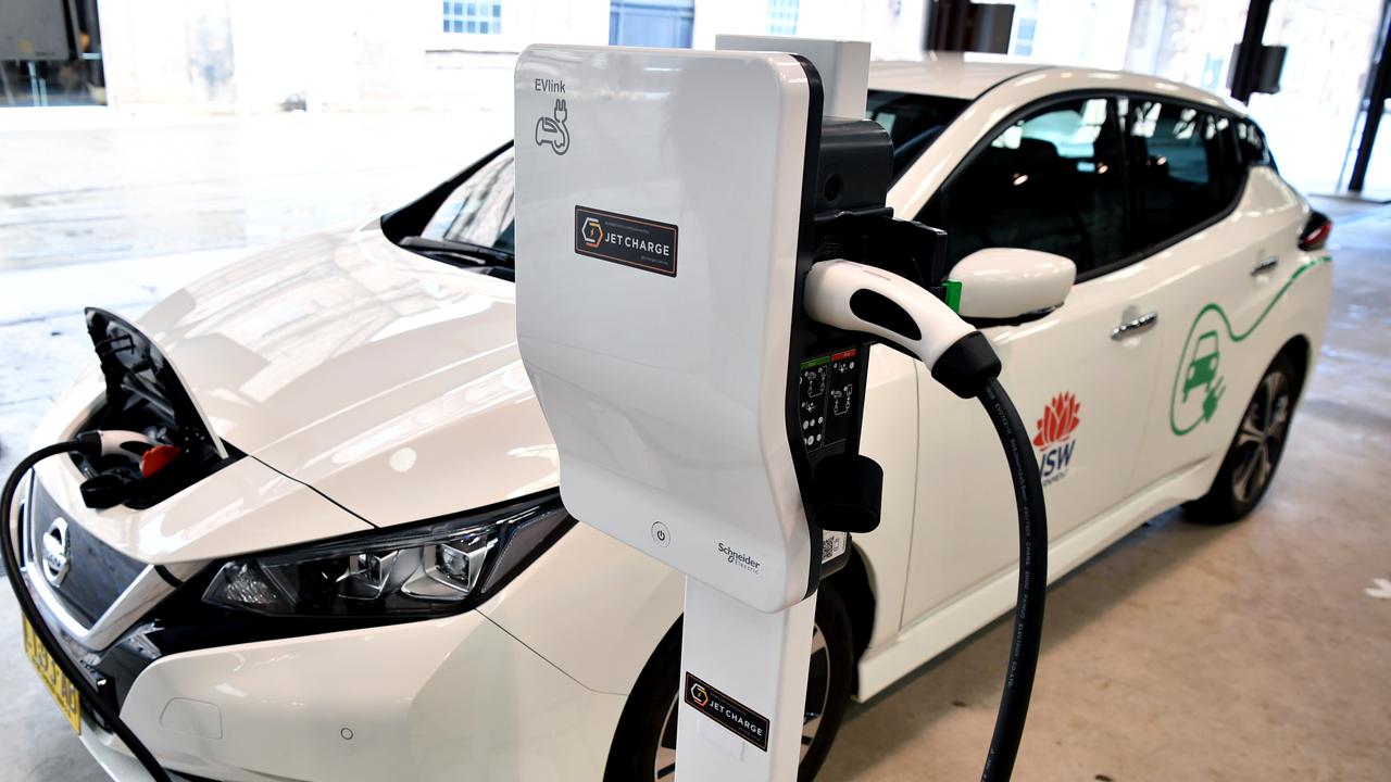  Electric car drivers to stay in fast lane 