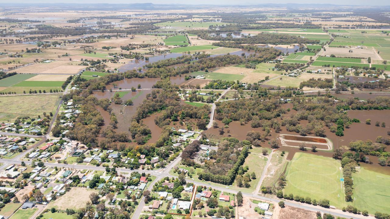  Man's body found in NSW floodwaters 