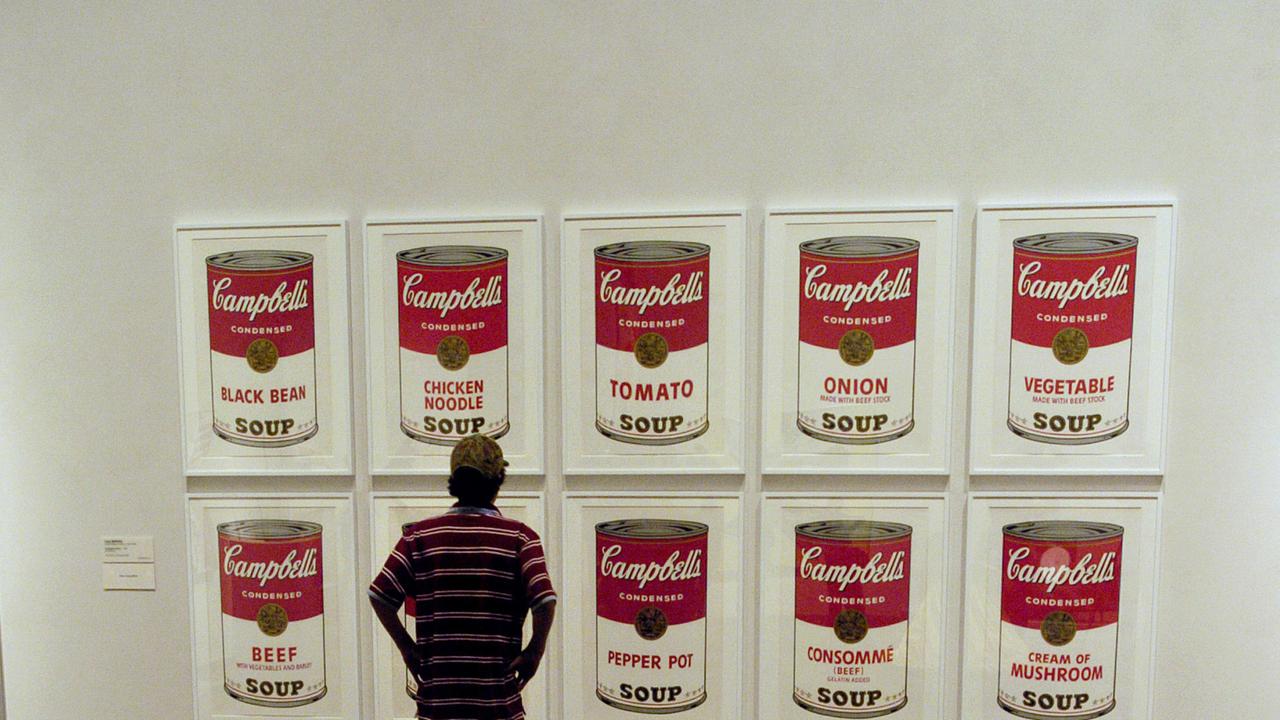  Warhol work sprayed in climate protest 