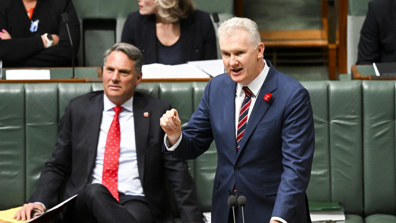  Labor workplace changes pass lower house 