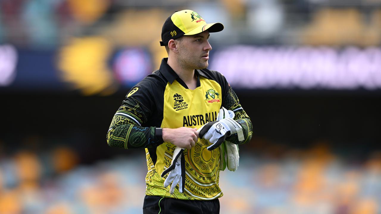 Inglis injured as WA sneak past Redbacks