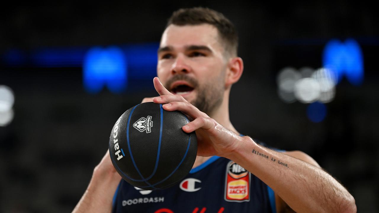  NBL moves forward with Isaac Humphries 
