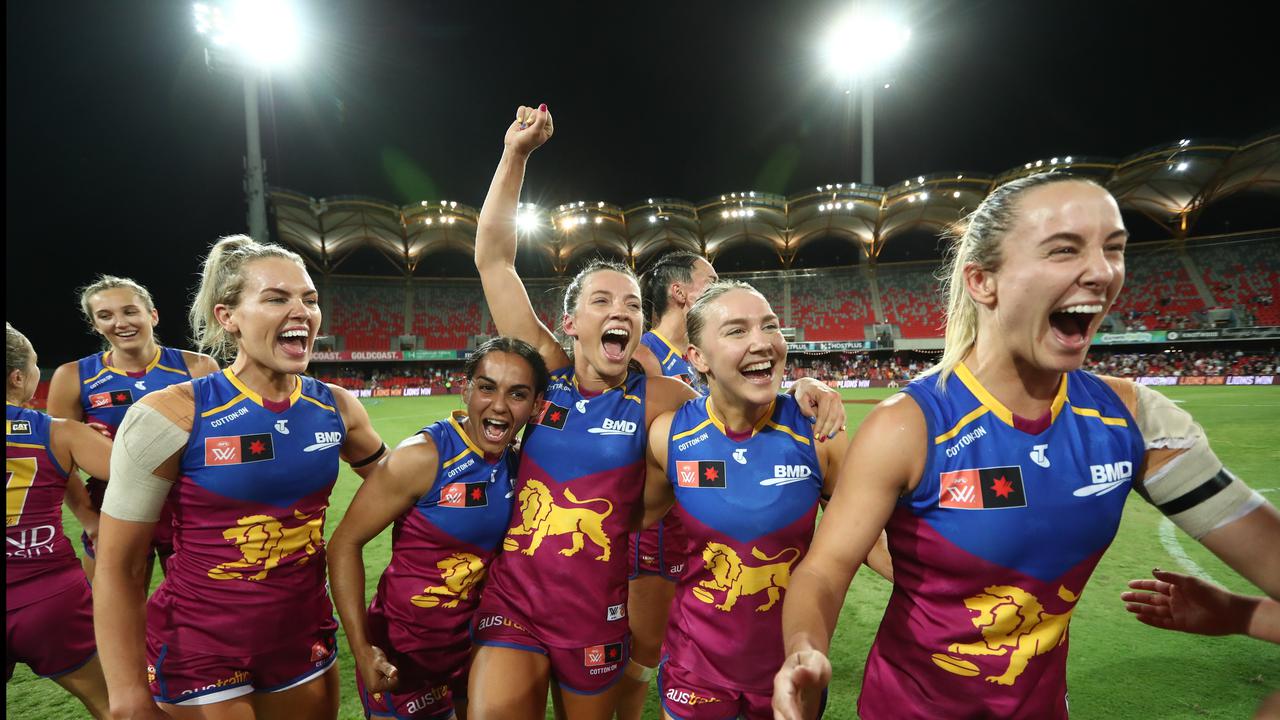 Bates powers Lions to fourth AFLW decider