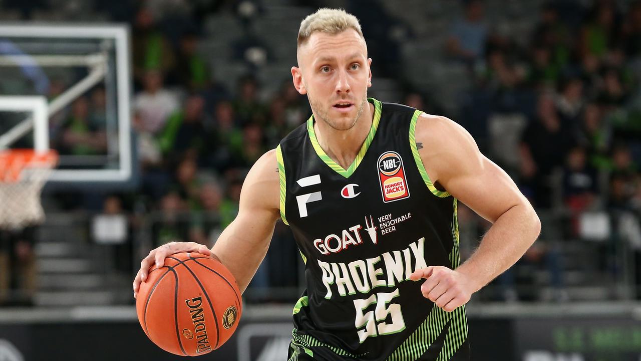 NBL derby delight as Phoenix crush United