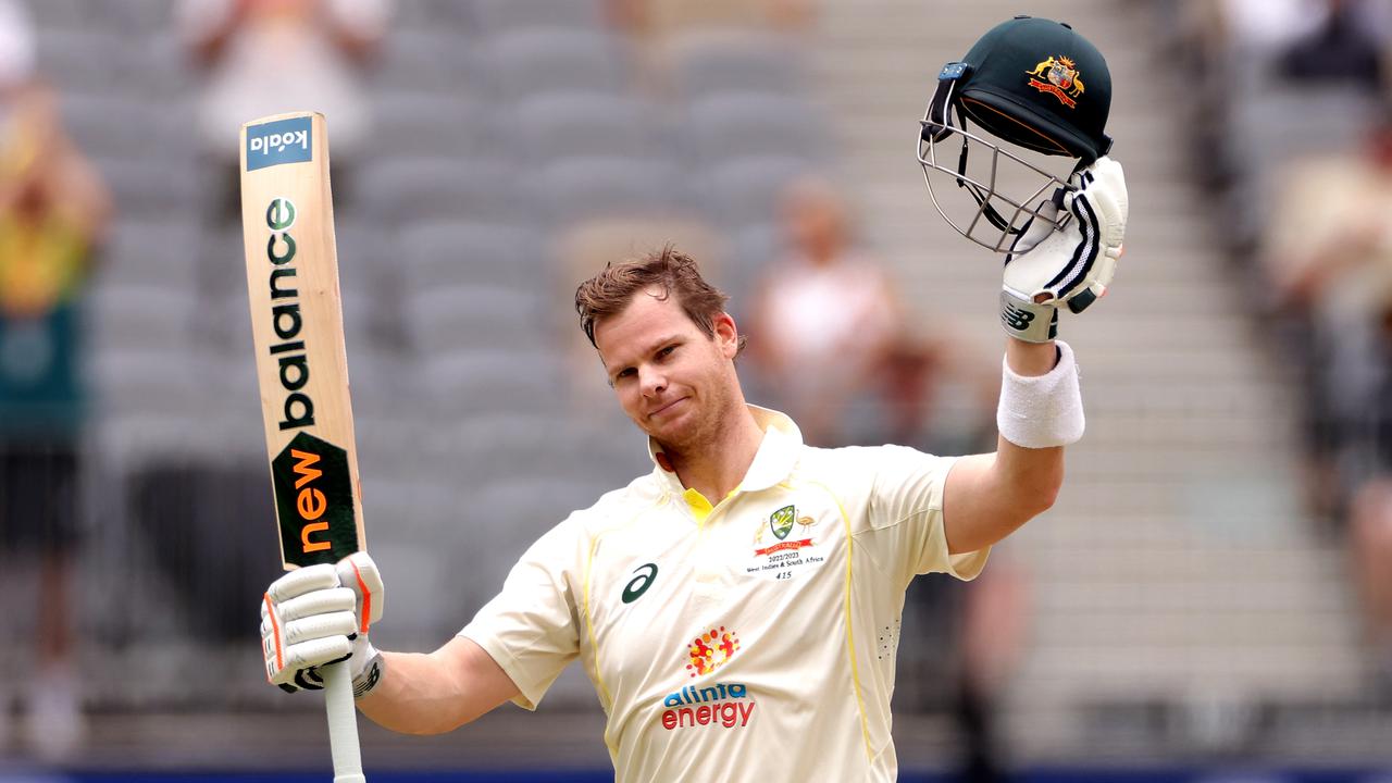  Smith delivers on prophecy with Test ton 