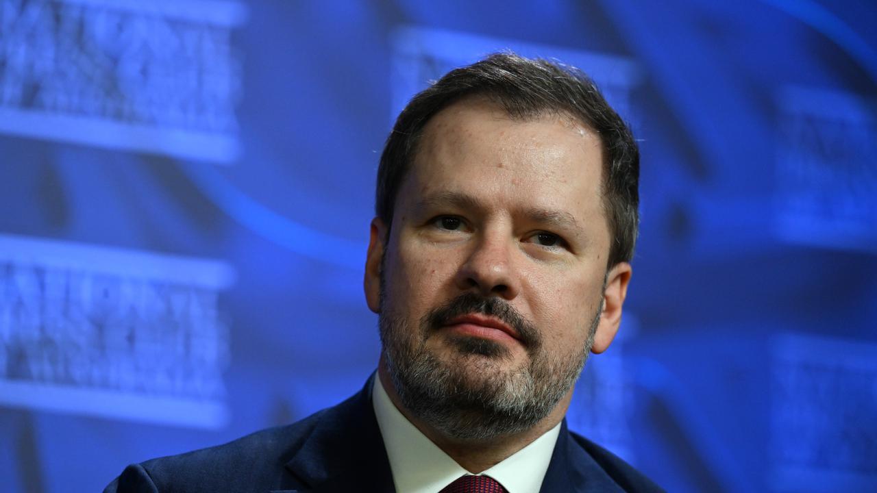 Debate over energy price cap heats up