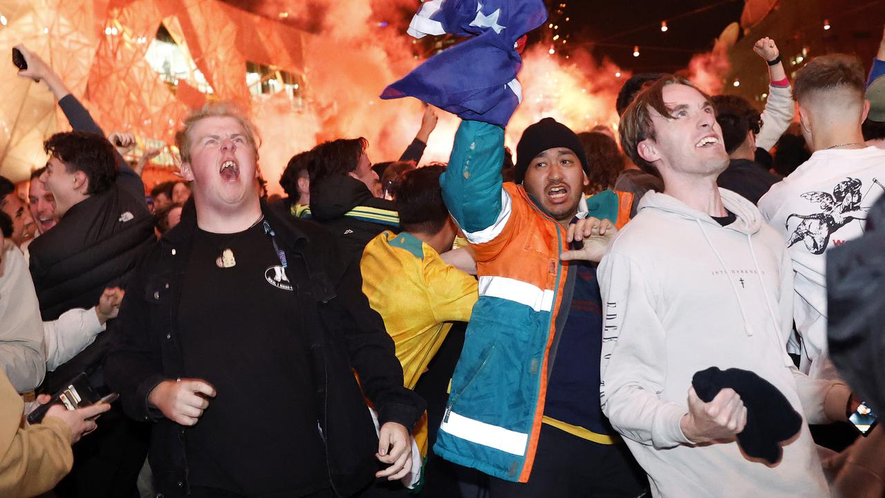  Fan frenzy as Socceroos unite nation 