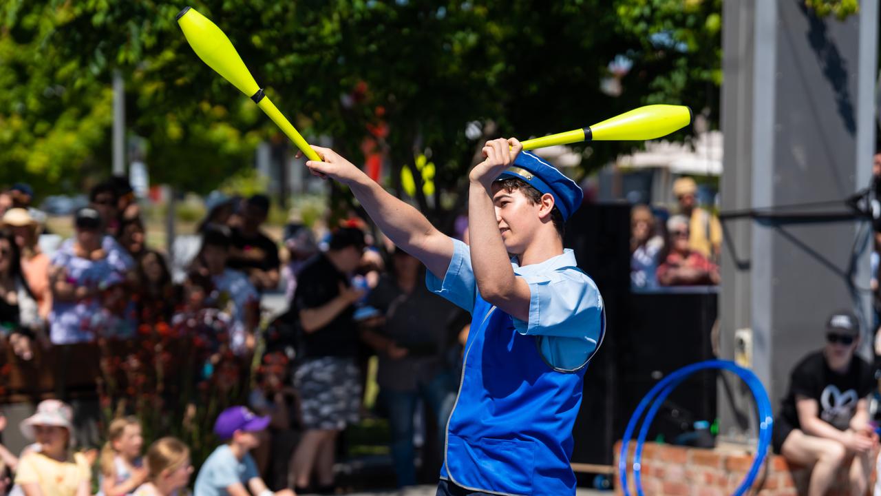 Festival showcases twin city circus school