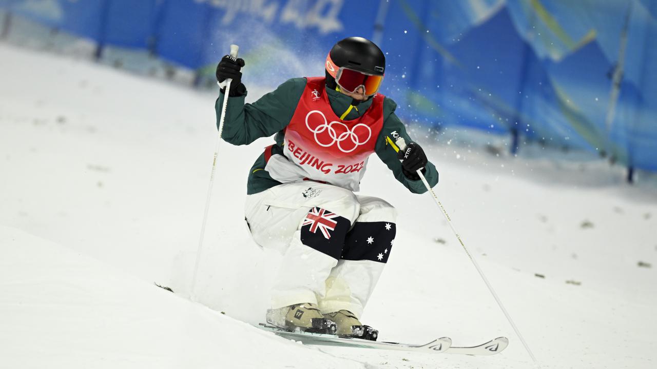 Anthony opens World Cup moguls with gold