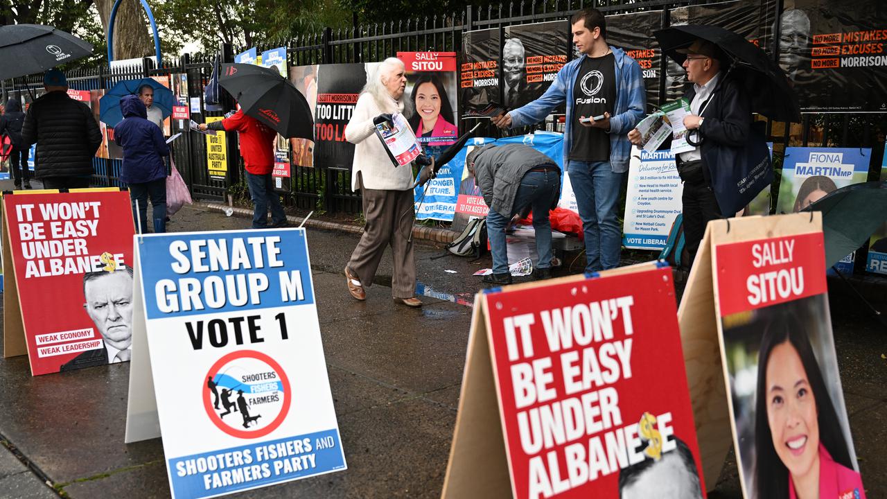Voters abandon major parties, study finds