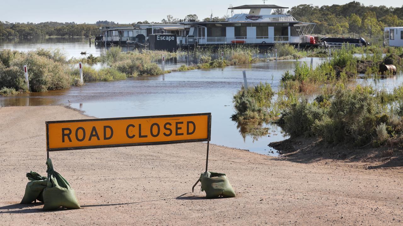 Call for more SA flood money, troops