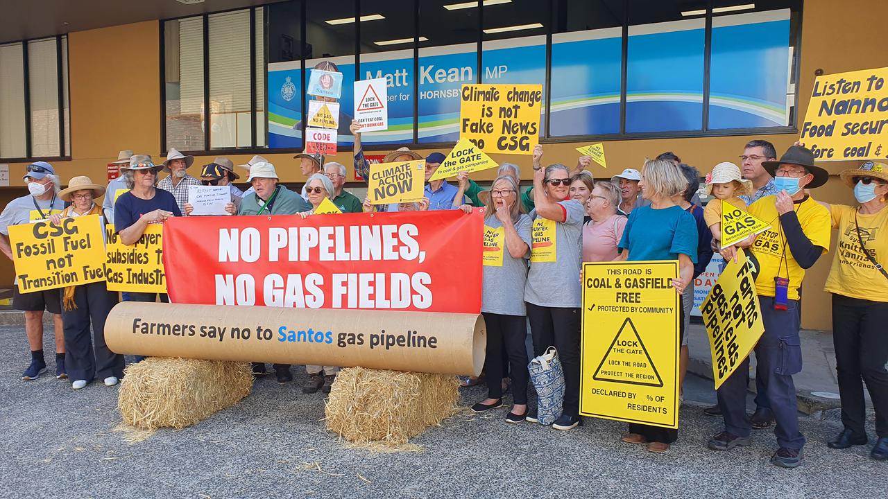  Farmers want gas pipeline for 'bully' axed 