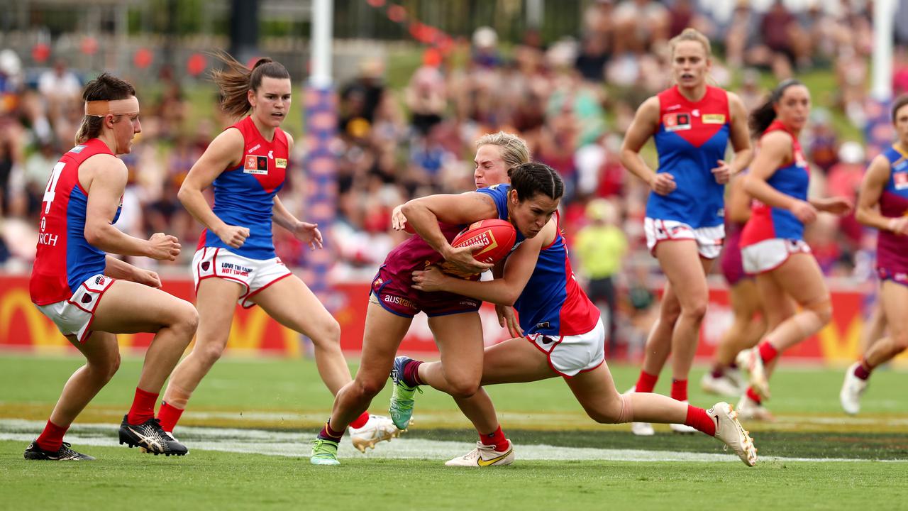  White uniforms ditched for AFLW players 