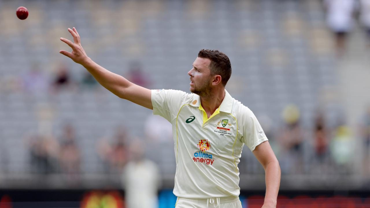  Hazlewood in major doubt for first SA Test 
