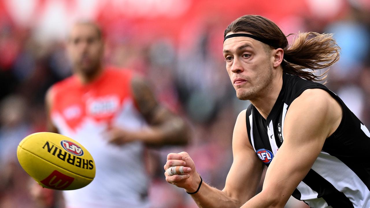 Bone infection hospitalised Magpies' Moore 