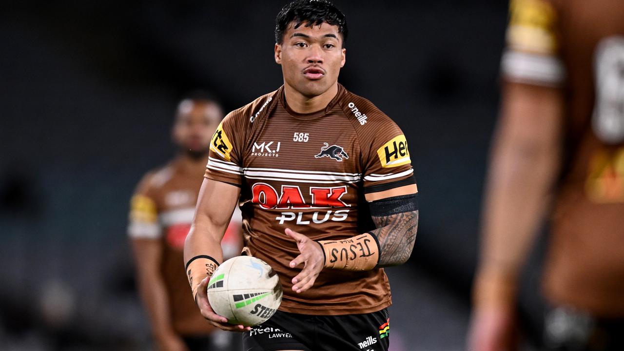  Penrith re-sign star winger Brian To'o 